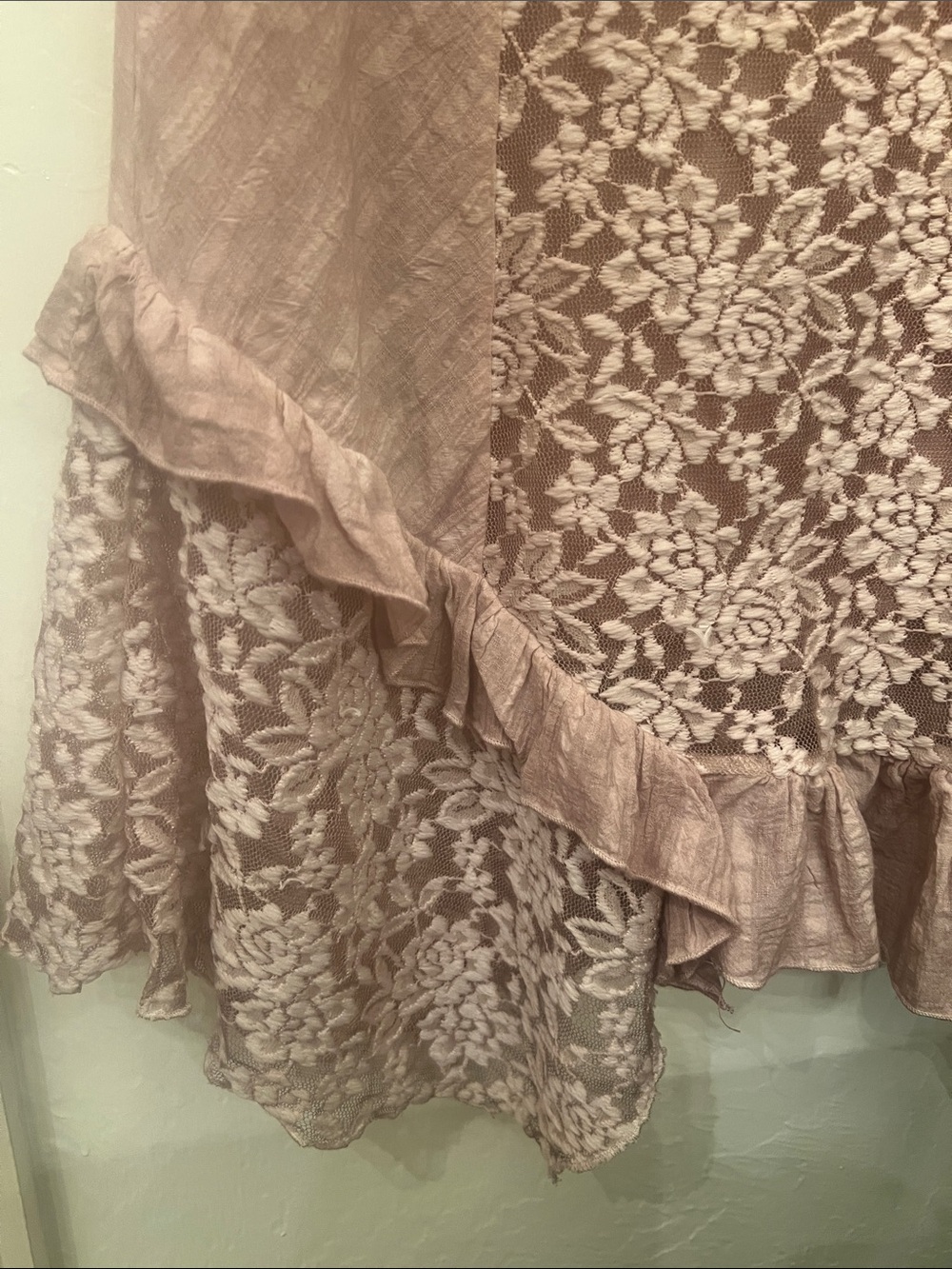 Sleeveless Lace-Front Ruffle Hem Mini Dress in Dusty Rose - Picture 3 of 10